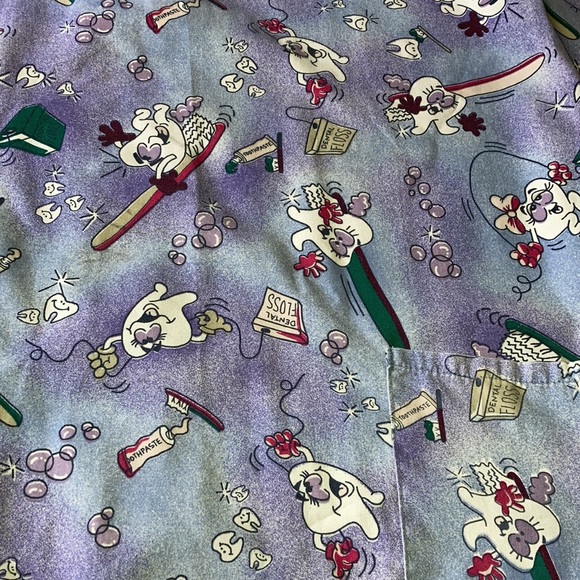 Y2K Uniform Scrub Top Dancing Teeth Dental Tooth Print - Picture 2 of 5